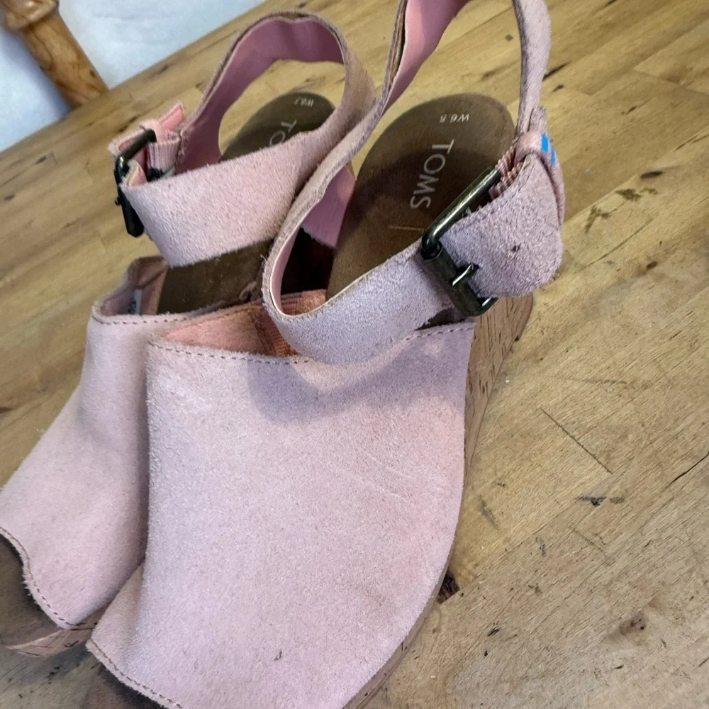 TOMS Tropaz Pink Suede Cork Wedge Sandals Women’s 6.5